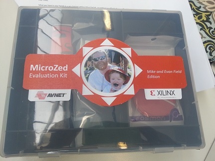 图2 Xilinx赠送给Mike Field的MicroZed开发套件